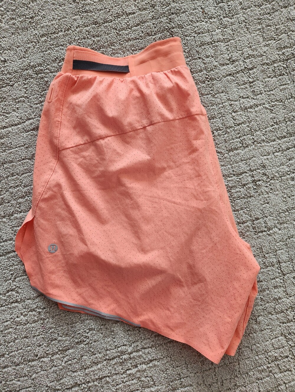 lululemon athletica Men's Fast And Free 6" Lined Shorts - Picture 5 of 5